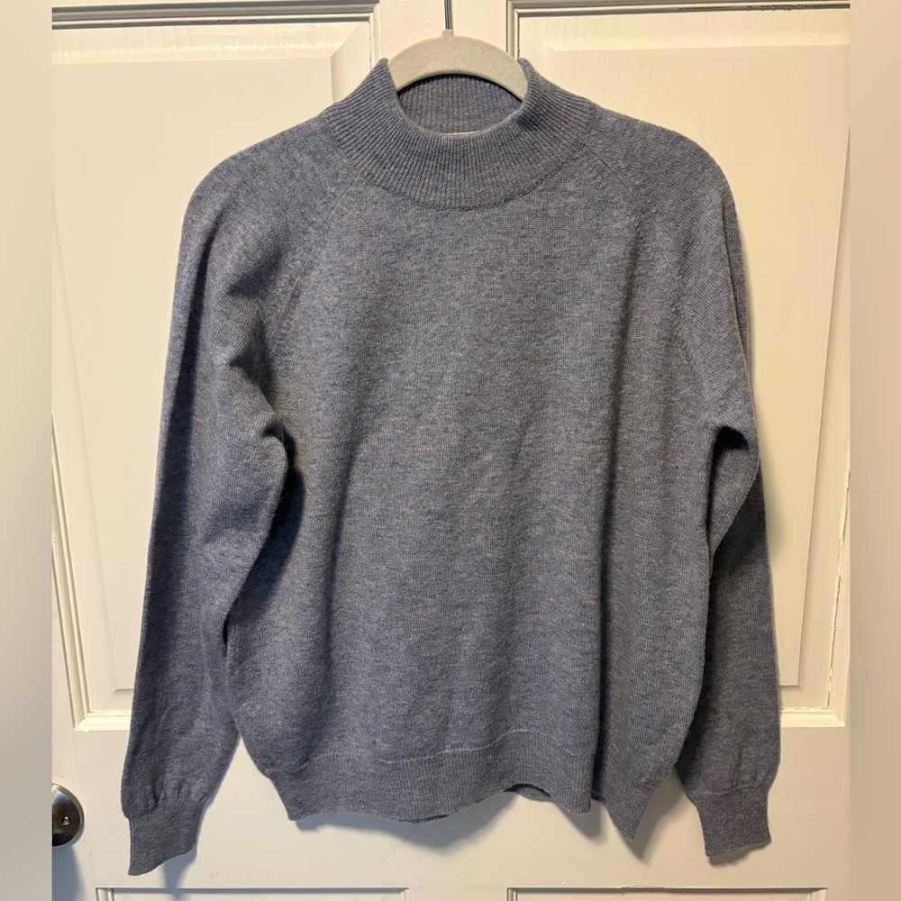 Edinburgh Woollen mill light blue Lambswool vintage women’s sweater m medium